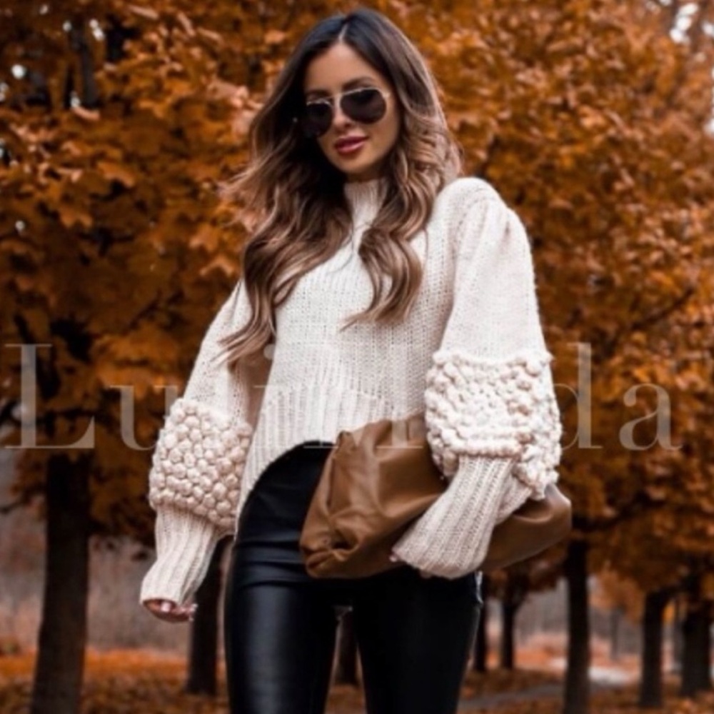 C/MEO Collective Soft Cream Knit Pullover